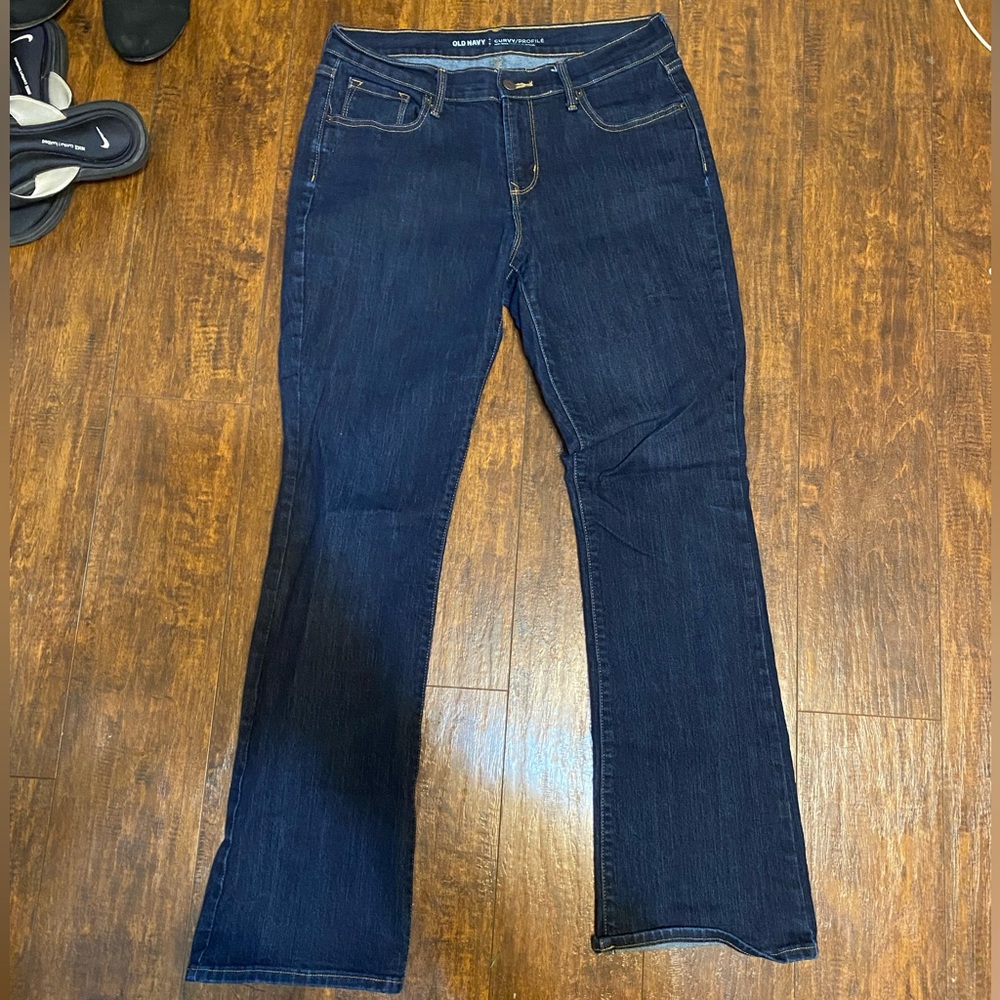 Size 10, Old Navy curvy/mid-rise jeans
